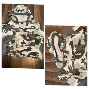 Jacket/ Hoodie